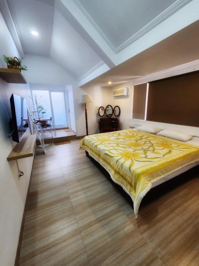 Kulem Gempol Hotel Bandung Bagian luar foto
